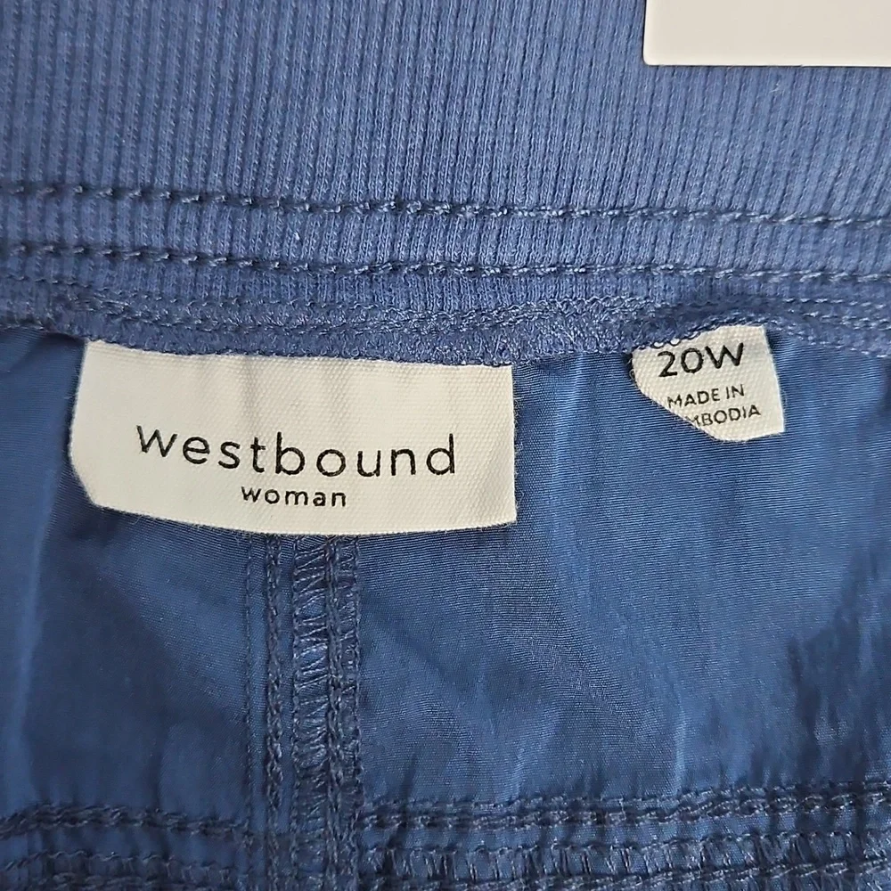 Westbound Parachute‎ Crop Mid Rise Relaxed Leg Pants: Color- Blue: Size- 20W